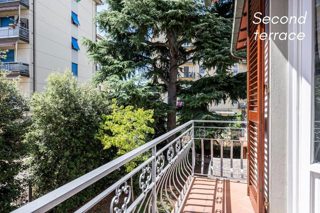 Easy Florence Scandicci Bagian luar foto